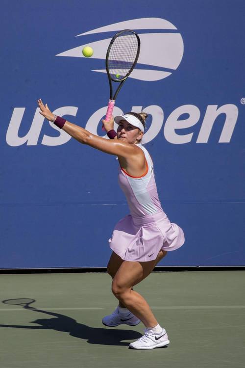 女子网球阿扎伦卡