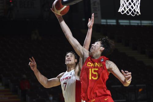中国男篮vs加拿大的相关图片